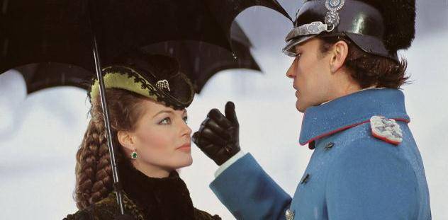 假发|茜茜公主三部曲背后的7个秘密：超6公斤的假发让罗密头疼