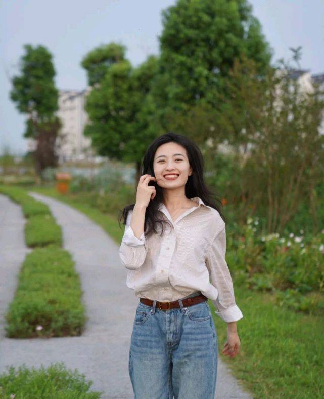 黑色|日常穿搭可以简简单单，但要懂得穿搭技巧，才能脱颖而出