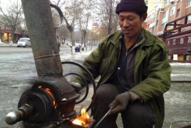 带着|30年前，这些可是风靡一时的零食，吃过的人都得30多岁了