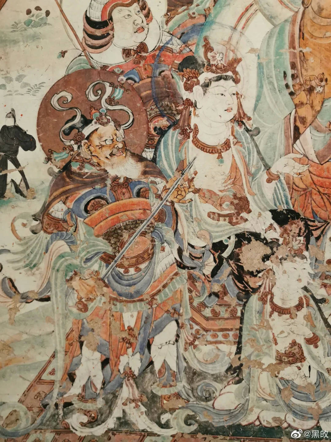 (可可爱爱)图8 象宝,玉女宝图9 毗琉璃天王和龙王图10 鹰头帽为迦楼罗