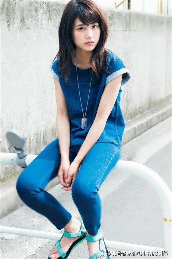 时尚|日本美女有村架纯的时尚穿搭,少女感满满,与生俱来的气质 美爆了