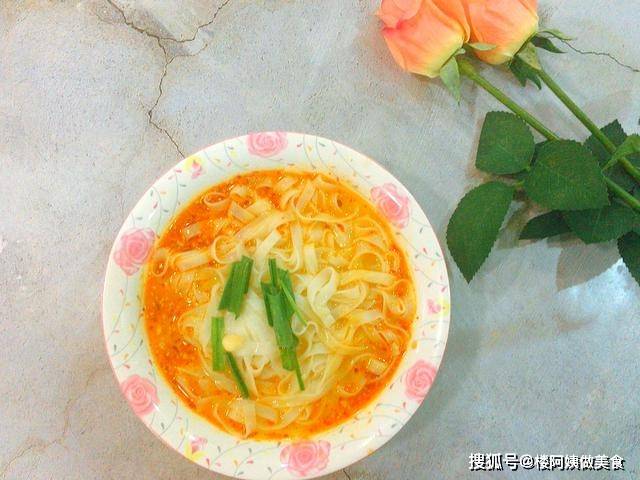 成本|儿子早餐就爱这碗粉，成本不到5元，每次一大碗，吃得汤汁都不剩