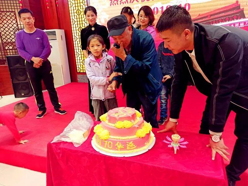 活动|第八届葡萄酒自酿节开启，火热报名中！