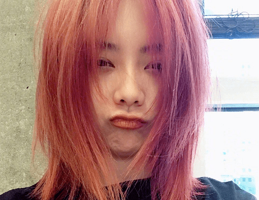 发型|以家人之名演员染发，唐灿变成熟女人，看到月亮：乖乖女黑化了！