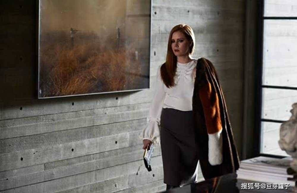 《夜行动物》:一部让人看了之后睡不着的电影,一场关于爱的复仇_苏珊