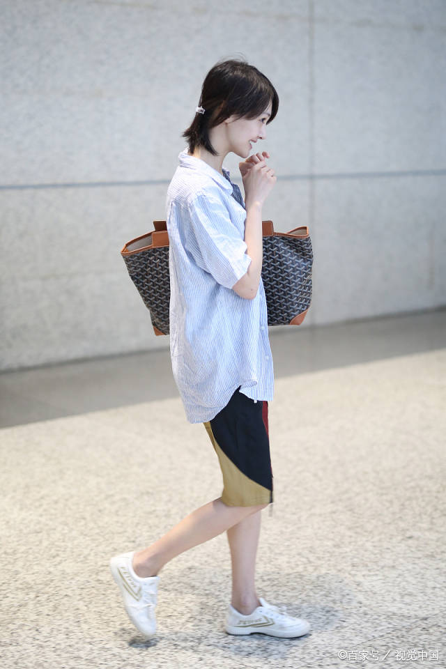 帆布鞋|杨幂又火了一款国货，79元回力鞋穿出高级感，不愧是“带货女王”