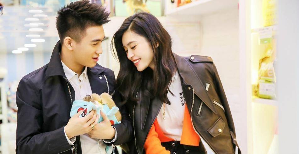 何猷君|奚梦瑶当初说嫁给爱情，如今母亲节高调秀恩爱，怀上二胎双喜临门