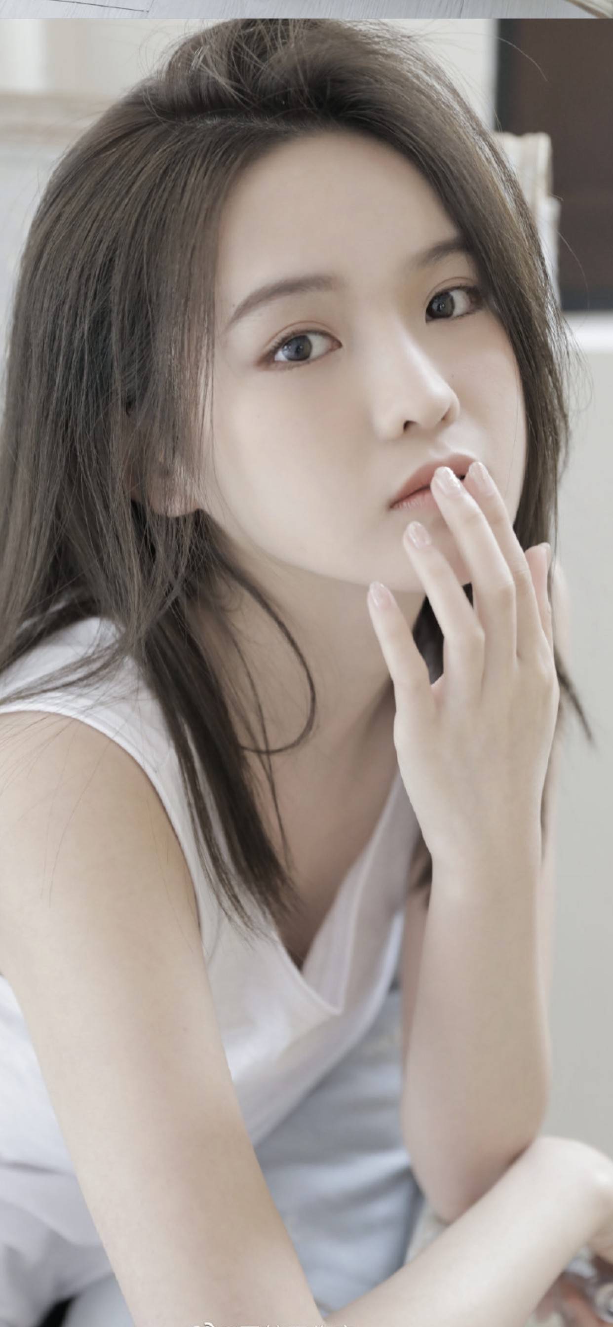 骨子里|喜欢穿裙子的女孩是浪漫、温婉如水的，骨子里都是妩媚的，你说呢