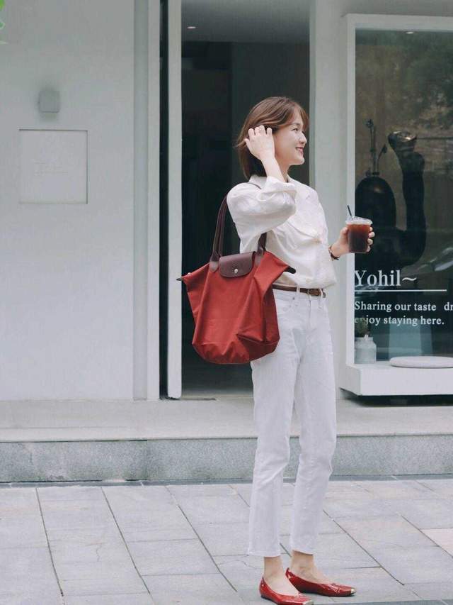 毛衣|裤子最不挑年龄了!不光百搭还能提升气质感,简约高级谁能不爱?