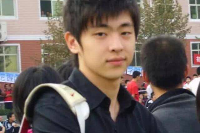 演技|有种“遗传”叫邓伦母亲，以为儿子够帅，看到妈妈后，请原地出道