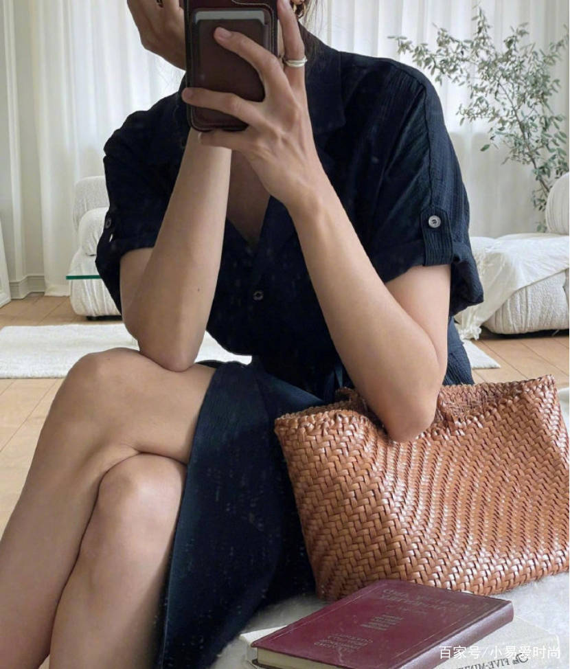 服装|时尚单品｜女生必备的几款包包！论吸引力还没有哪一件单品能超过
