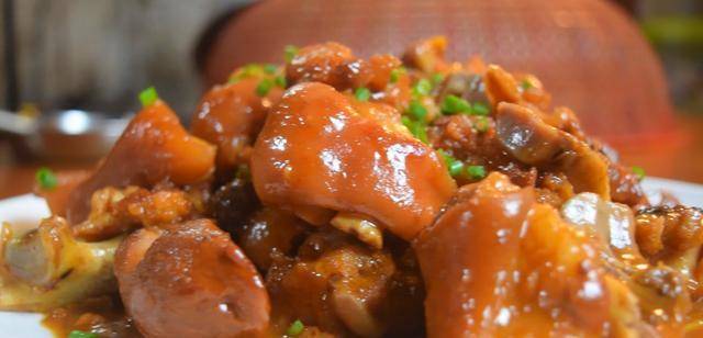 猪脚怎么做好吃又简单家常菜 2e53a77c6bd043baa1e2c1840ef65d86.jpeg