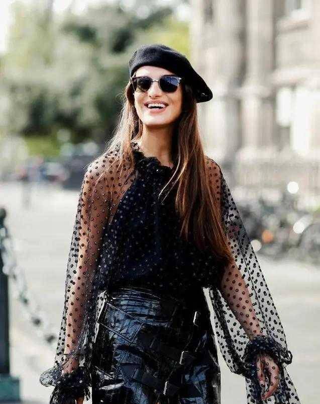 身材|殷桃路人镜头下太真实，穿波点衬衫配修身裤，胖了差点认不出