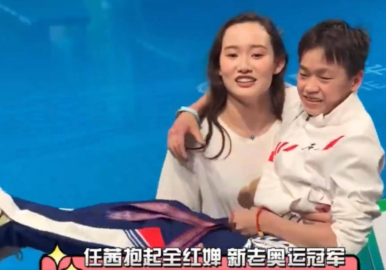 瞬间|小团宠全红婵太火！多位奥运冠军熊抱要合影，与朱婷两度上演最萌身高差