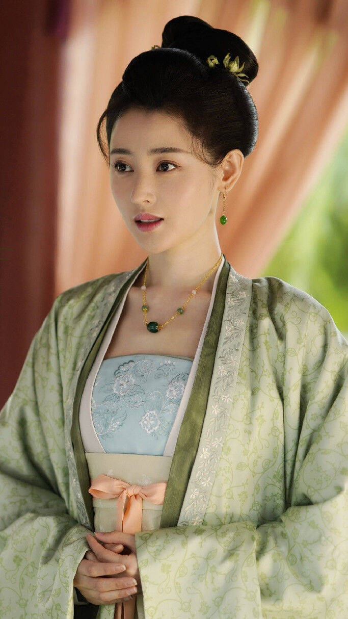 因为|古装扮相惊艳却总被忽视的女明星，宋轶仙气十足，王鸥美艳动人