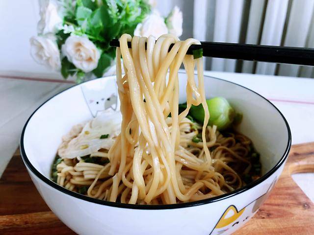 做法|开学早餐不用愁，聪明的妈妈这样做，高效省时，爽口不油腻，好吃