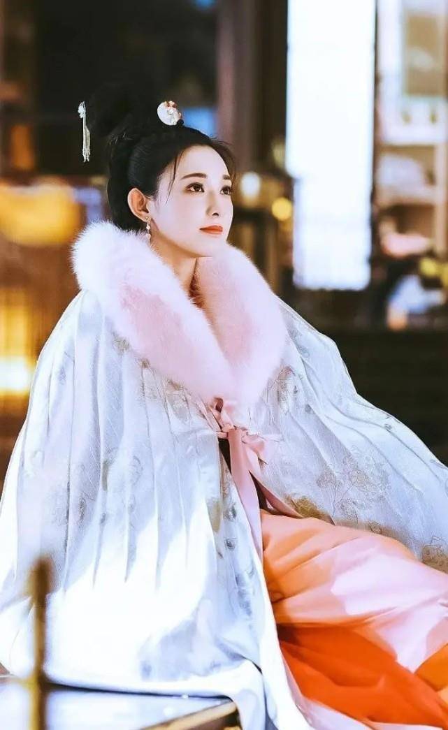 女神|《东宫》之后彭小苒有新剧要播,颜值依旧很高,男主还是超帅的他