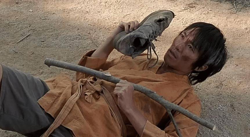 周星驰|周星驰被低估的一部作品，20年前口碑稀碎，20年后影坛封神