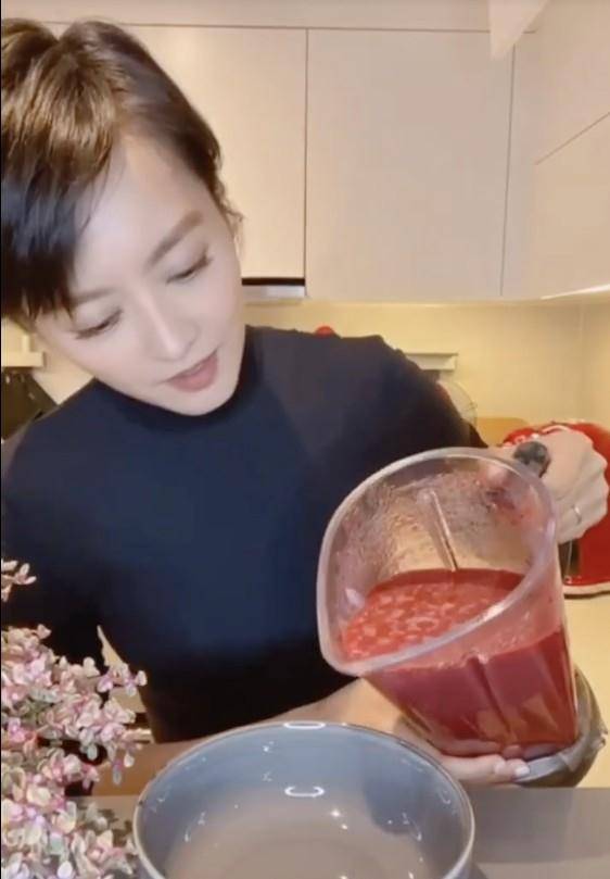 食谱|44岁梁咏琪冻龄红菜头食谱公开5大好处:有助抗氧化、预防水肿