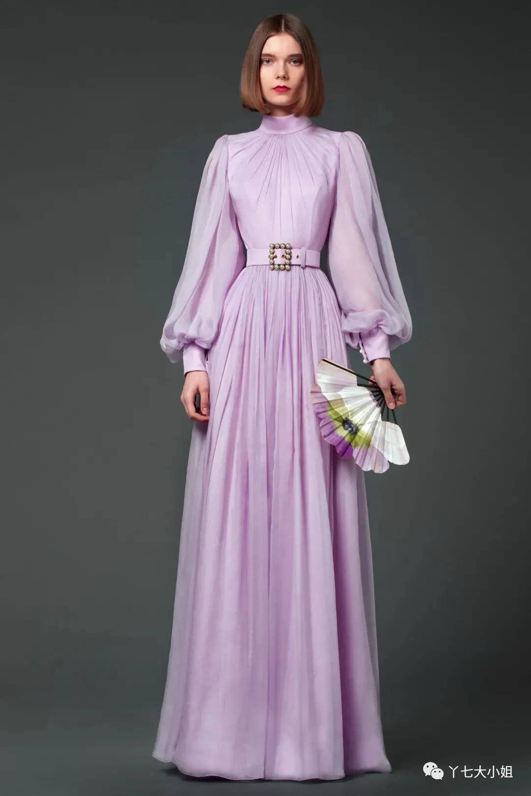 丁香紫|今天秋冬,一定要pick这两个颜色:丁香紫+市区褐