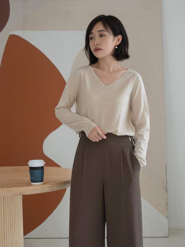 显得|秋季,针织衫怎么穿才高级?搭配半身裙或牛仔裤优雅洋气,超好看