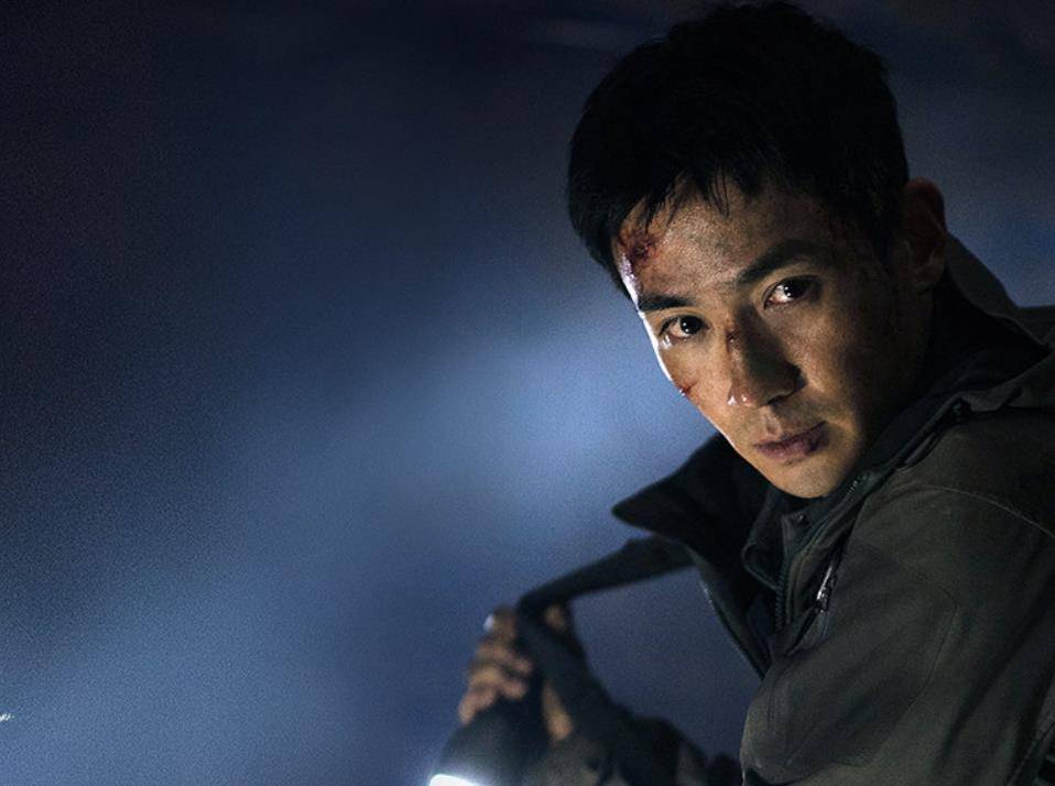 因为|上映2天票房有望破亿？朱一龙的新片打了太多人的“脸”