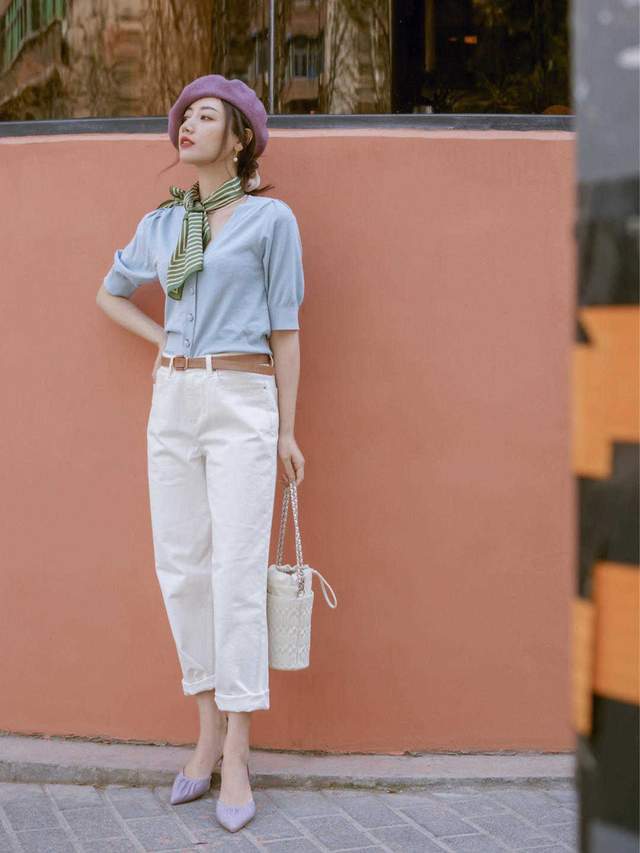 显得|秋季,针织衫怎么穿才高级?搭配半身裙或牛仔裤优雅洋气,超好看