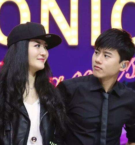 节目组|谢娜回归“快乐大本营”！与张杰高调秀恩爱！