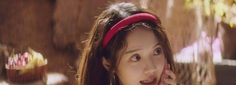 情节|《美人鱼》上映就翻车！一星二星满屏飘，克拉拉身材成最大看点？