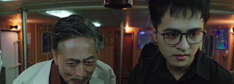 情节|《美人鱼》上映就翻车！一星二星满屏飘，克拉拉身材成最大看点？