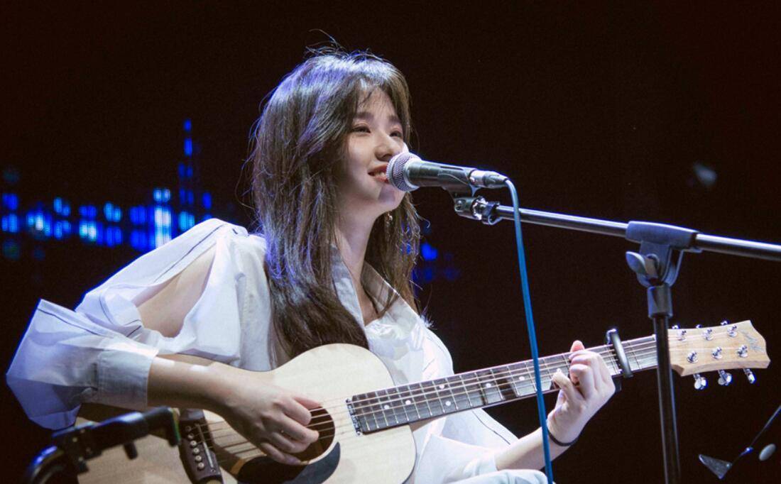 卫视|口碑爆棚的《谁是宝藏歌手》，再次证明孟慧圆就是一个宝藏女孩