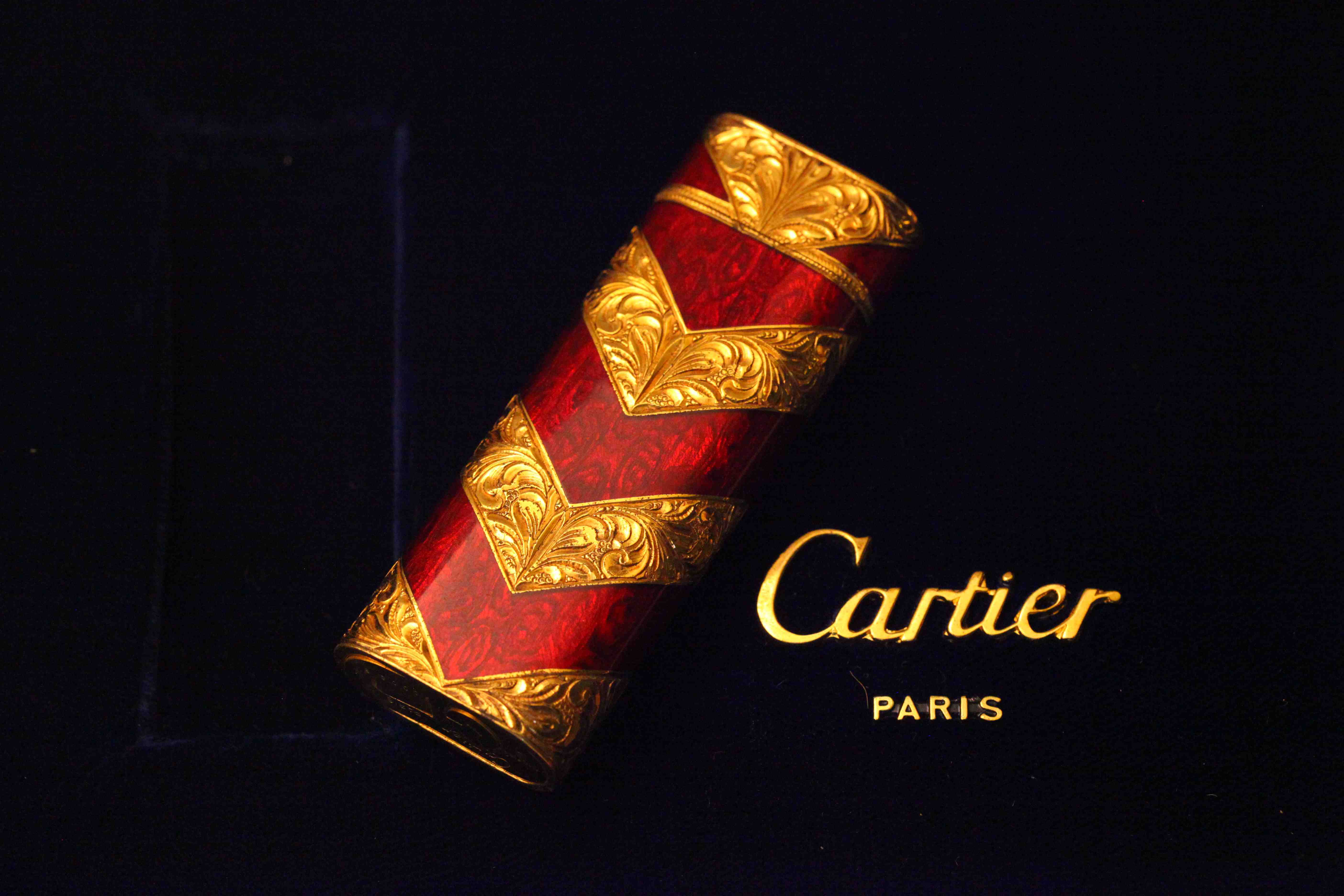 卡地亚珐终极作品珐琅彩工艺打火机将军红_设计