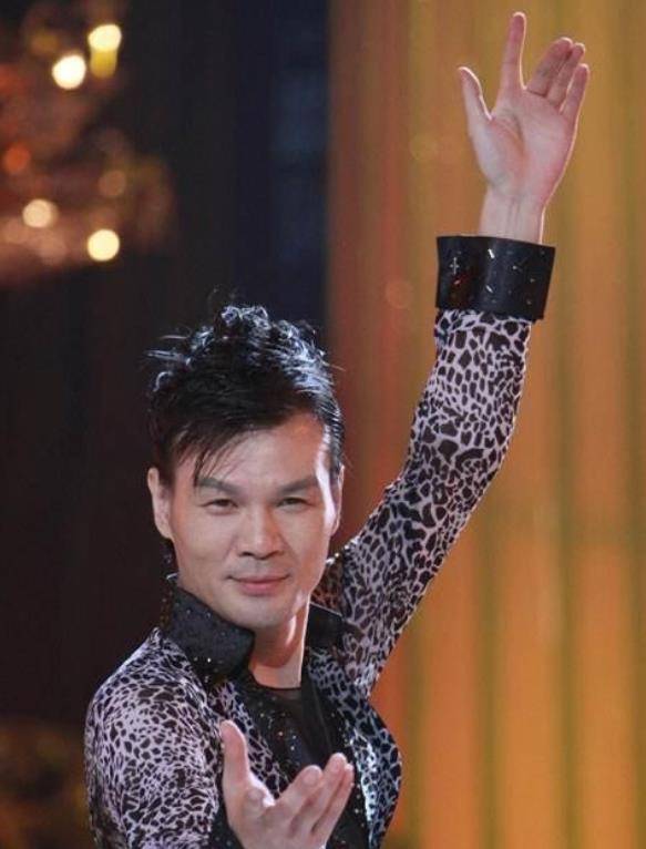 卫视|57岁的李彬,状态颇为憔悴,他是个妥妥的妻管严,他为何怕老婆?