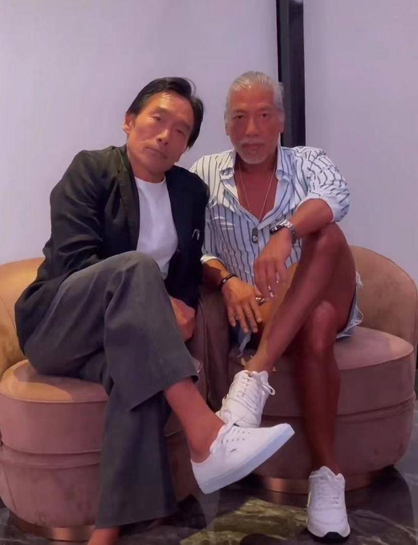 一身|香港老牌男星身材，70岁徐少强一身肌肉，62岁李子雄身材修长