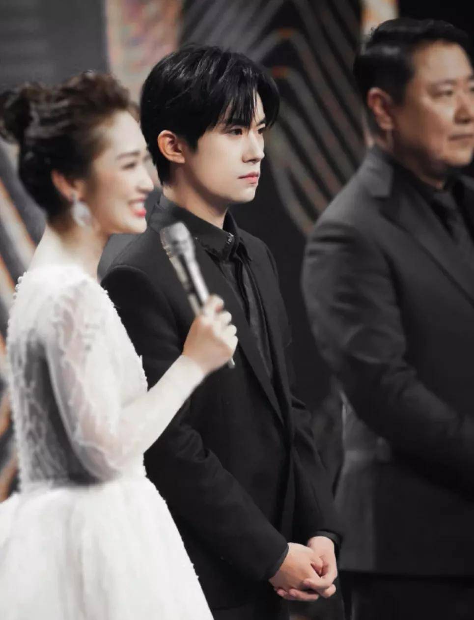 易烊千玺的电影推荐 038273577e8849858a64a7c65bb2474e.jpeg