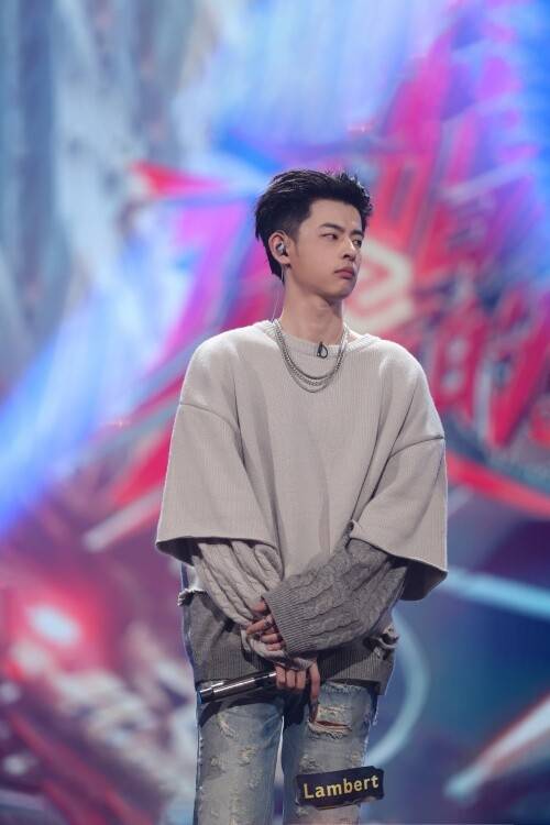 弹壳直呼好喜欢lambert单依纯日出舞台好治愈