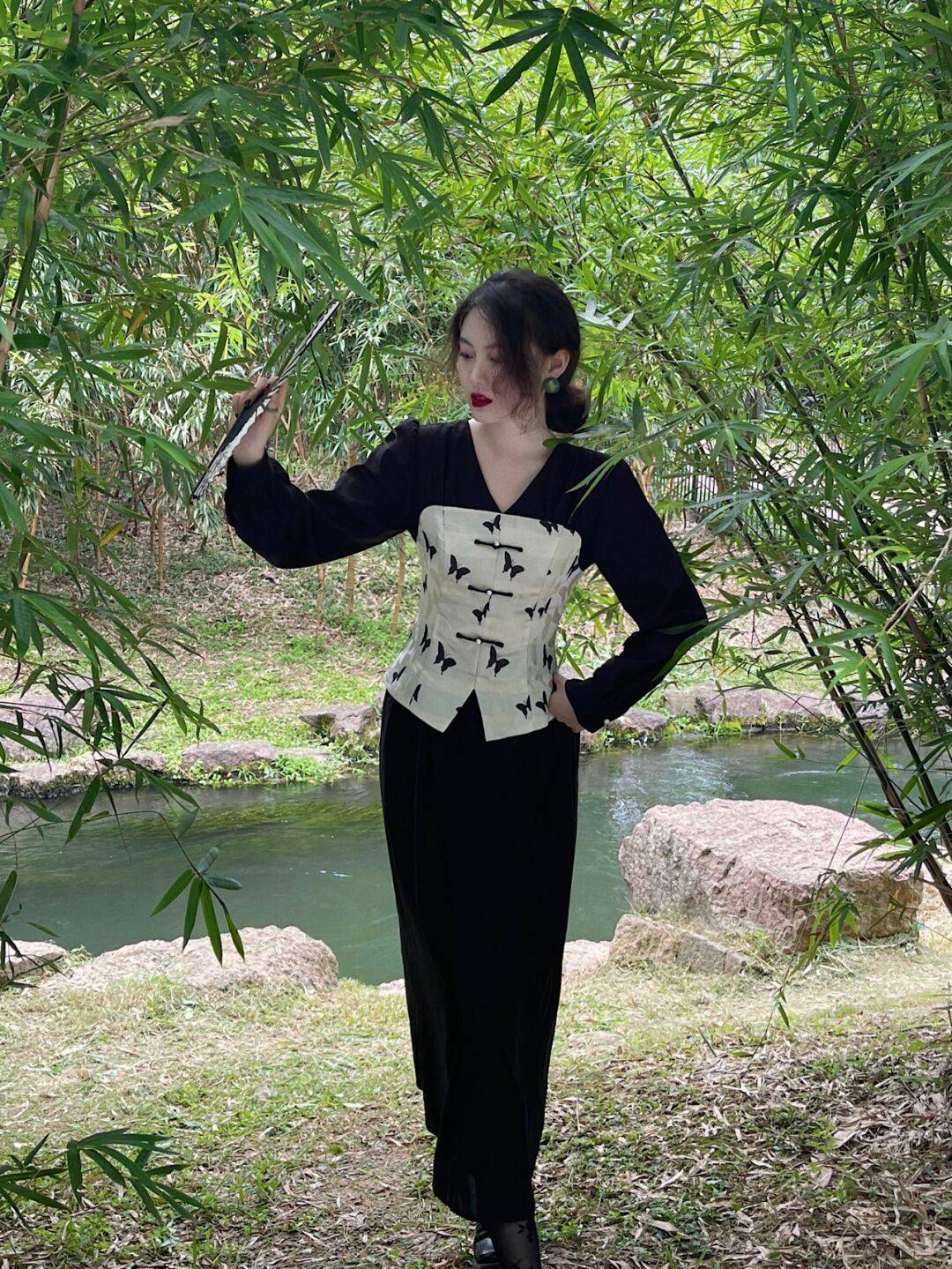 橄榄绿 秋天怎么穿出高级感？看看这些穿搭造型，个性独特又有气场