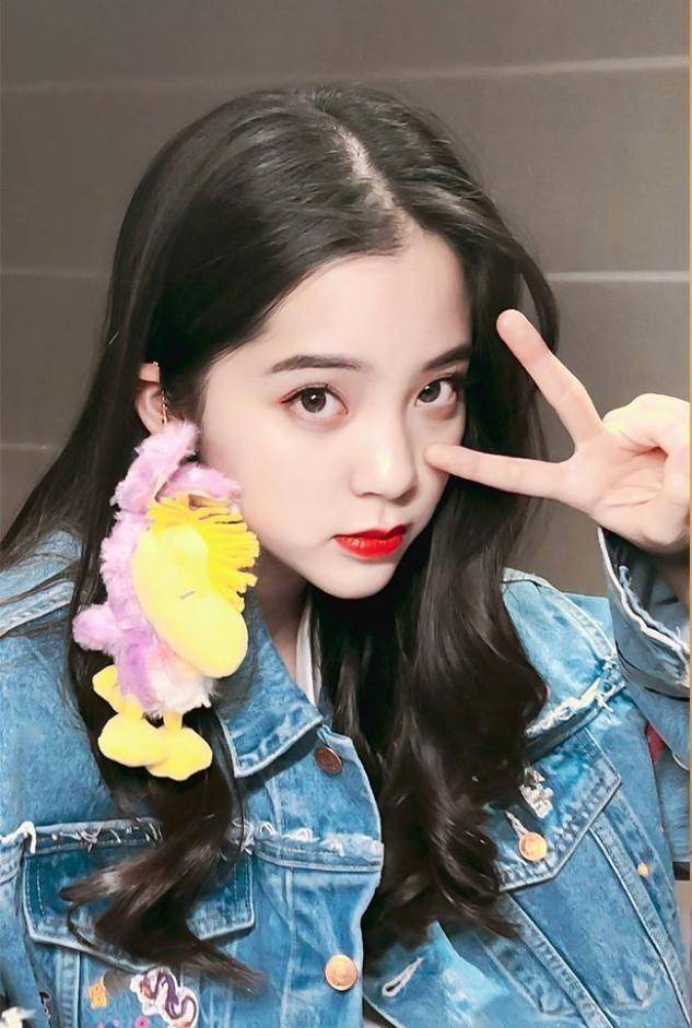 发型40岁女人最好别留这3种“发型”，不仅大妈感十足，还显老没气质