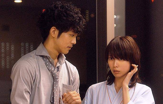 原创32岁日剧女王户田惠梨香宣布结婚新郎比她小2个月