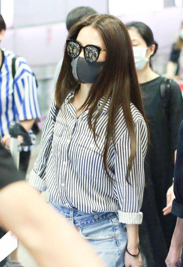 青春 37岁田馥甄素颜好白嫩,穿牛仔裤减龄腰却大了半圈,88斤体重不假