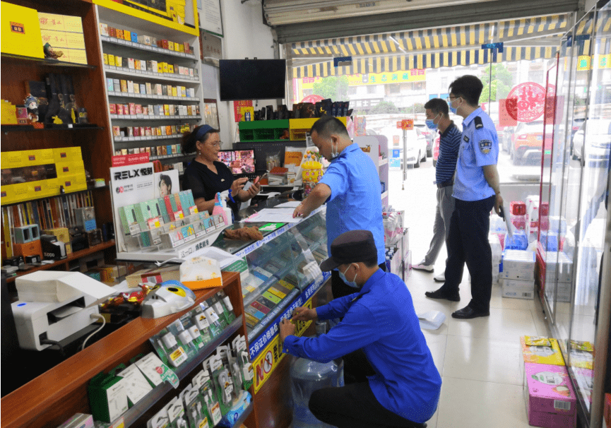 因为|教育部传来消息,中小学将关停小卖部,学生的“快乐”消失了