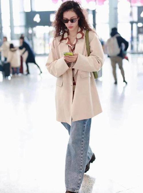 下半身|2021秋冬流行的慵懒洒脱型穿搭，新颖又时髦