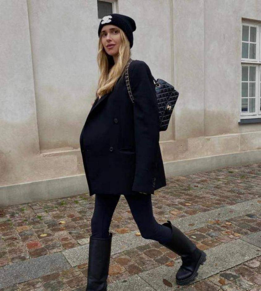 黑色 女人鞋子在精不在多，今年备好这3双“百搭款”，时髦又舒适