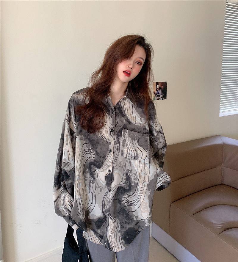 场合 秋季港风长袖衬衫，复古拽姐风情，让人心动的瞬间