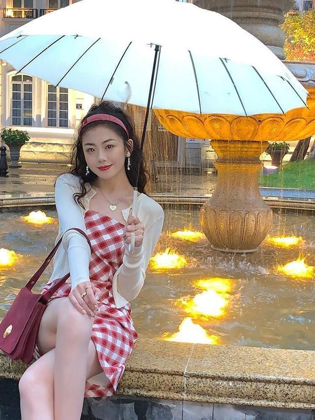 路线 想走清纯甜美的路线？那么一定要熟知半身裙，连衣裙的搭配密码