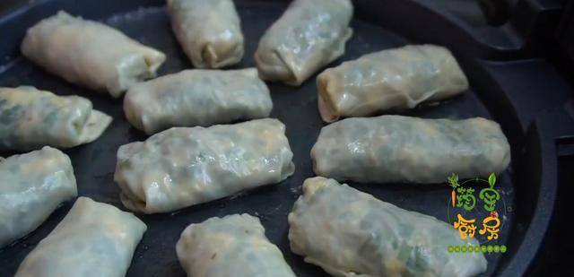 做法|天凉了,试试这道早餐,简单易做,一折一叠4分钟就做好