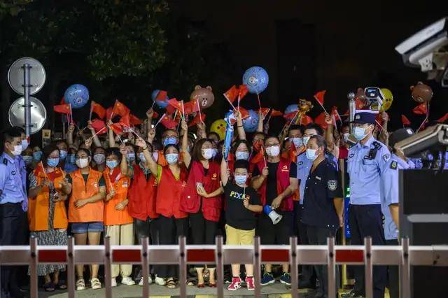 经验|无全员核酸检测，动态清零！张文宏和上海的努力终于被看到了