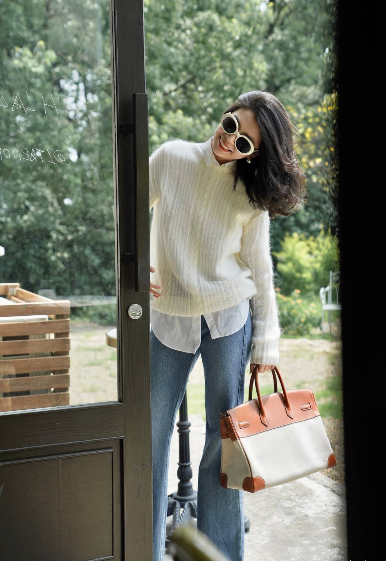 毛衣 秋季精选：小姐姐15款毛衣穿搭实用技巧，学会就能穿出不同的感觉