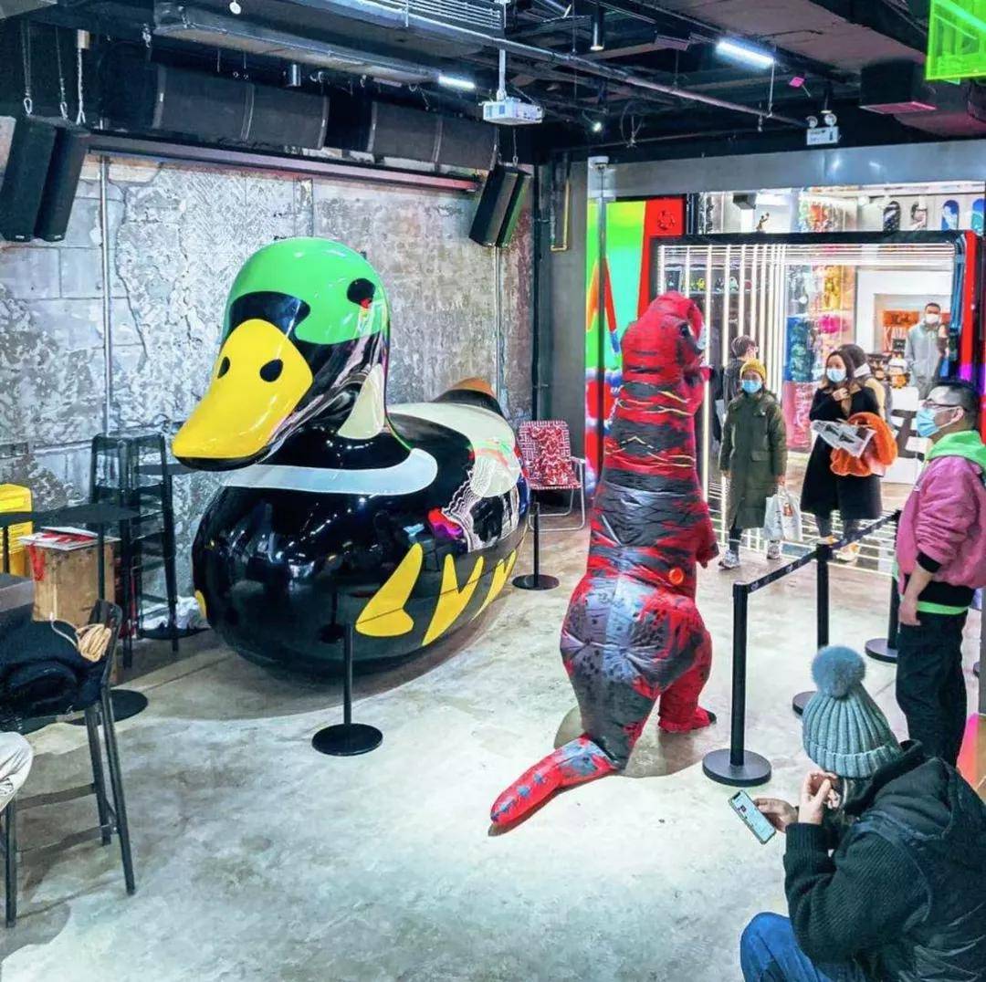 天堂 潮流大公开！魔都「潮玩集合天堂」，时髦达人们的“快乐星球”！