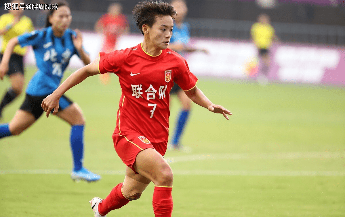 原创水庆霞女足3连胜,王霜上演1挑5神迹,4:0挺进全运会决赛